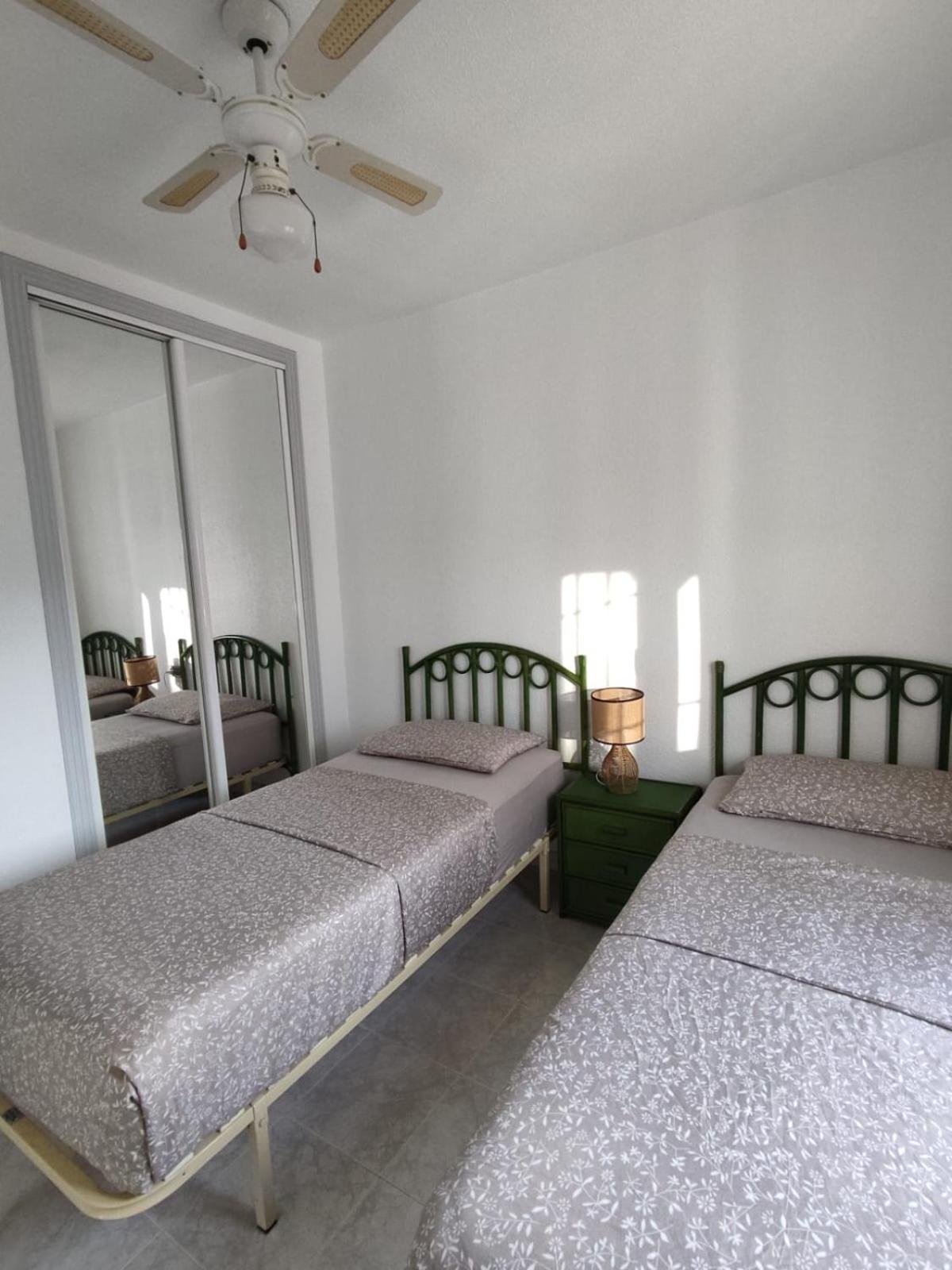 Schoenes Ruhiges Rooftop Apartment Mit Grosser Dachterrasse トレビエハ エクステリア 写真