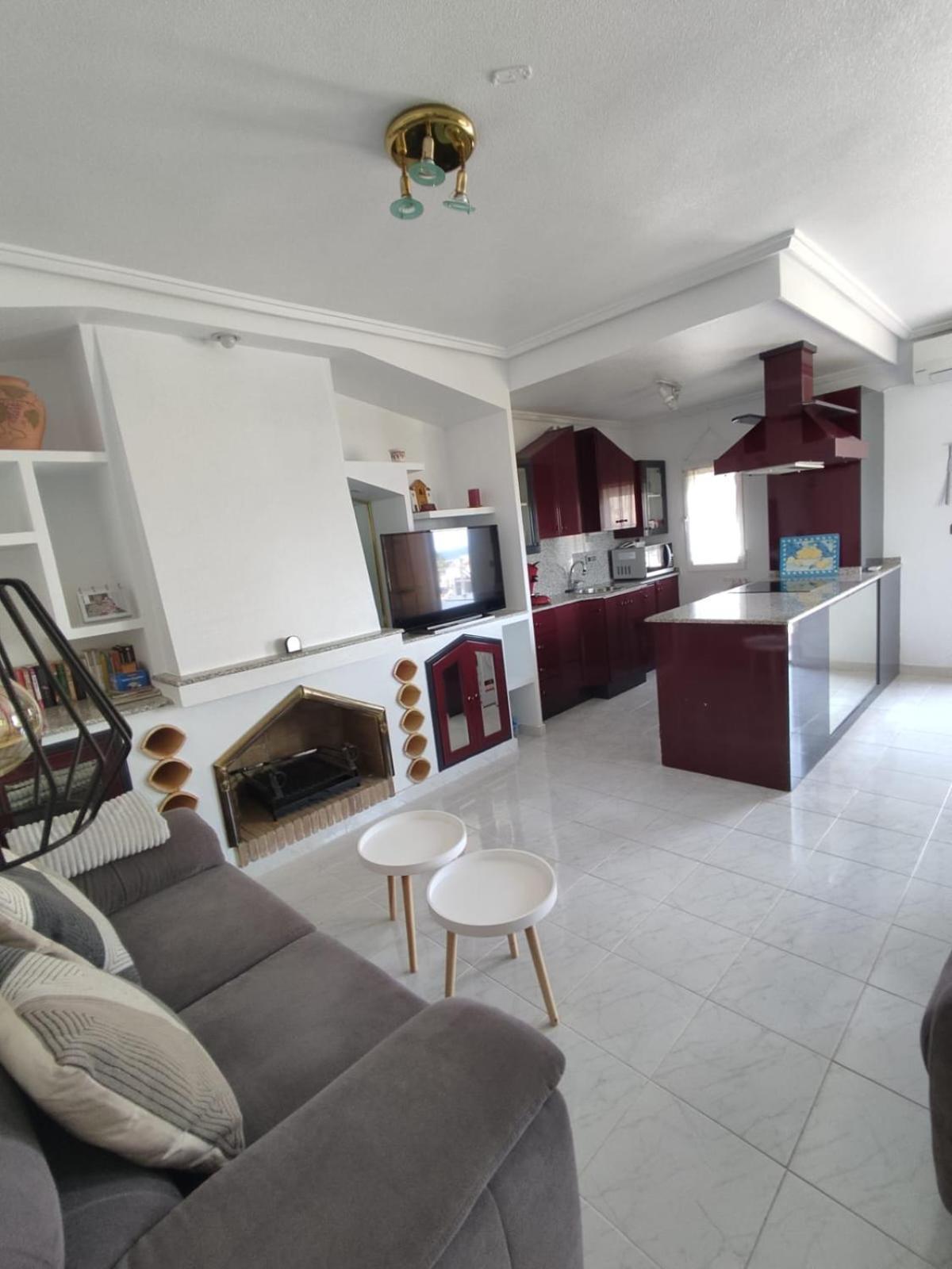 Schoenes Ruhiges Rooftop Apartment Mit Grosser Dachterrasse トレビエハ エクステリア 写真