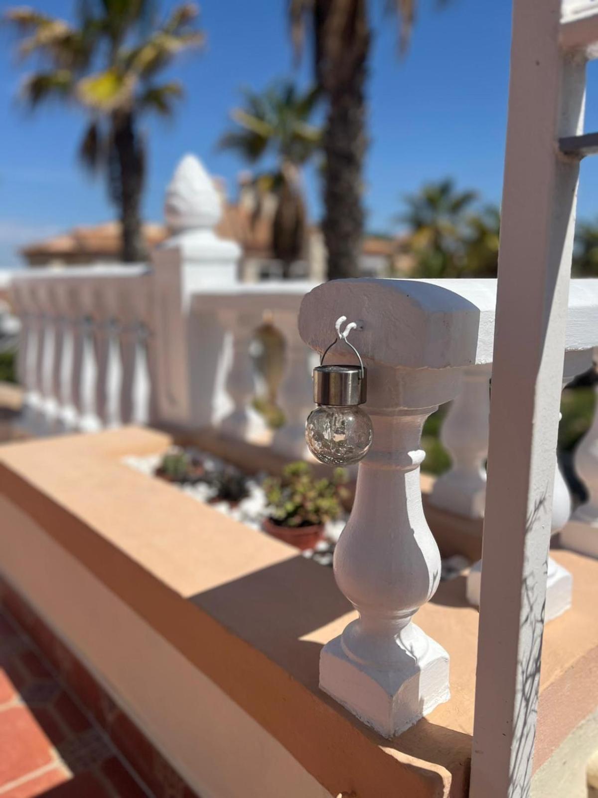 Schoenes Ruhiges Rooftop Apartment Mit Grosser Dachterrasse トレビエハ エクステリア 写真